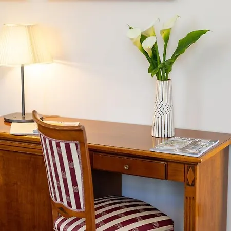 Hotel Bellevue San Lorenzo (adults Only) Malcesine